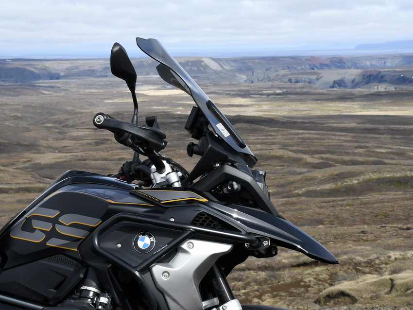 "Island - Licht & Schatten einer Motorradreise" - Live-Reisevortrag