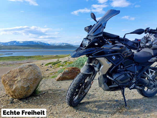 Individuell geplante Motorradreise durch Schweden: Erlebe Freiheit auf zwei Rädern