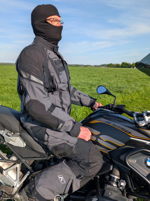 Dicke Sturmhaube (Balaclava) aus Merinowolle